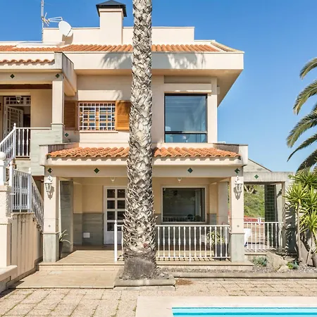 Teresita High Views Holiday home *
